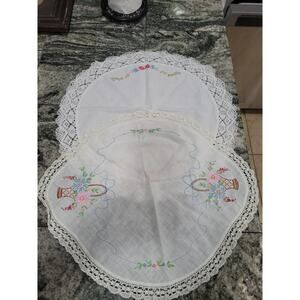 Vintage 1940s home decor table covers 2 pieces set Embroidered